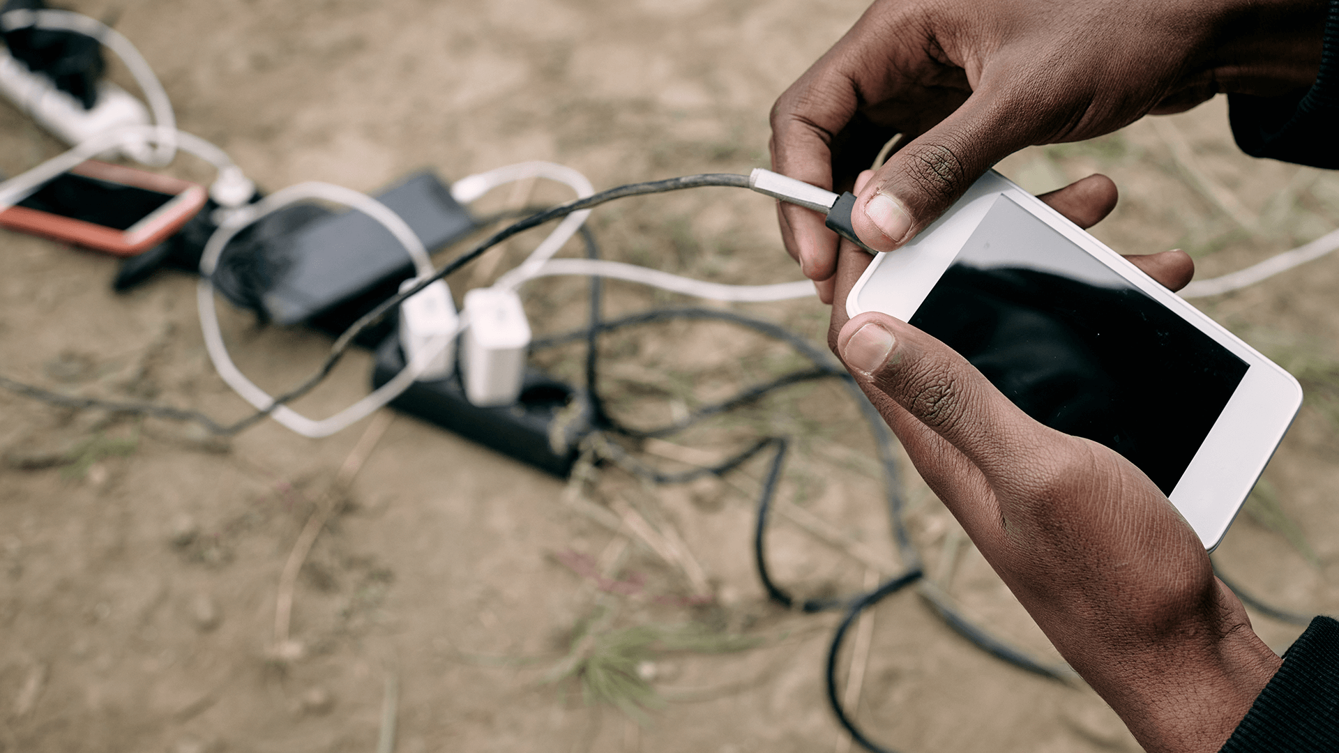 Charging iPhone from a powerbar