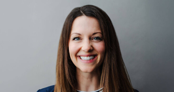 Christine Vigna new headshot