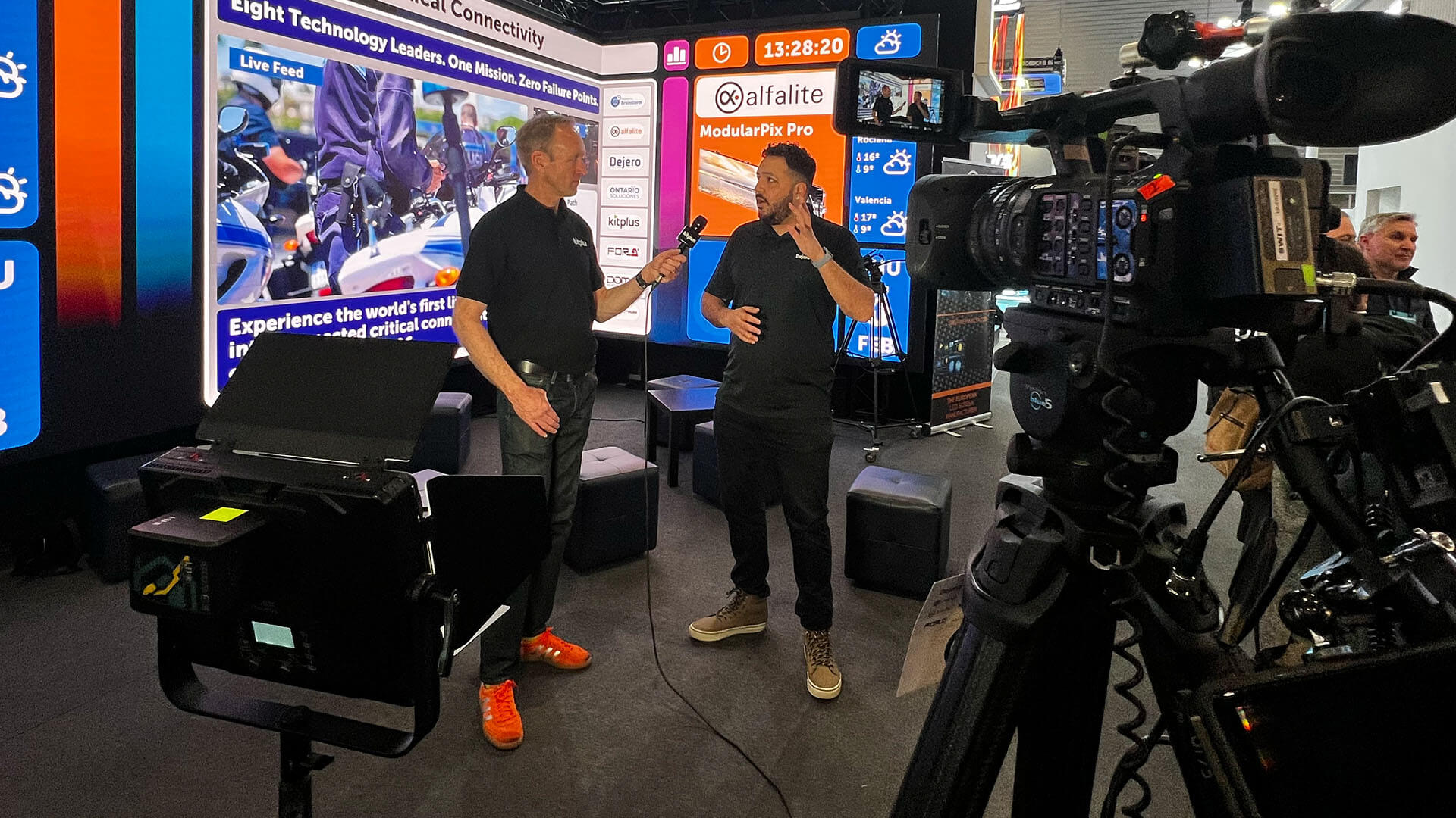 Simon Tillyer with KitPlus interviewing Eric Cuadra